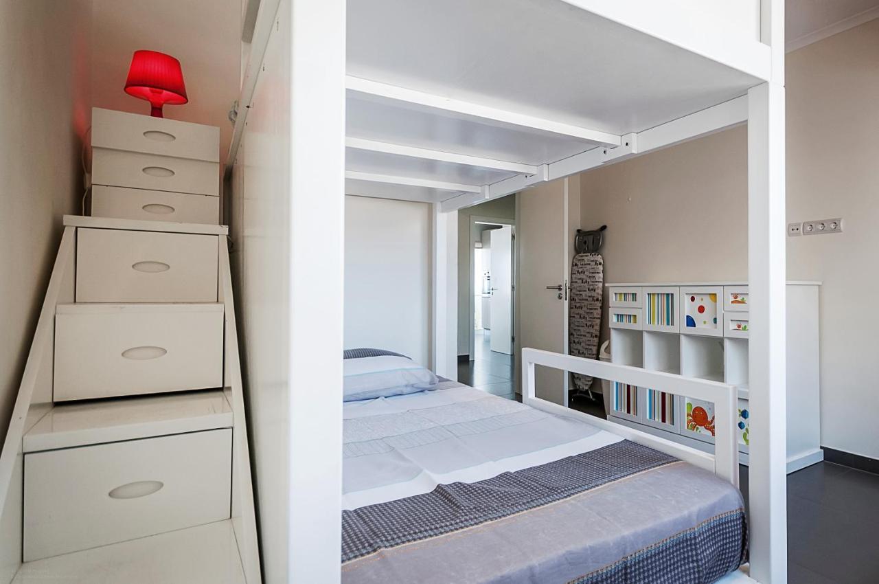 Amazing Apartment In Costa de Caparica Ngoại thất bức ảnh